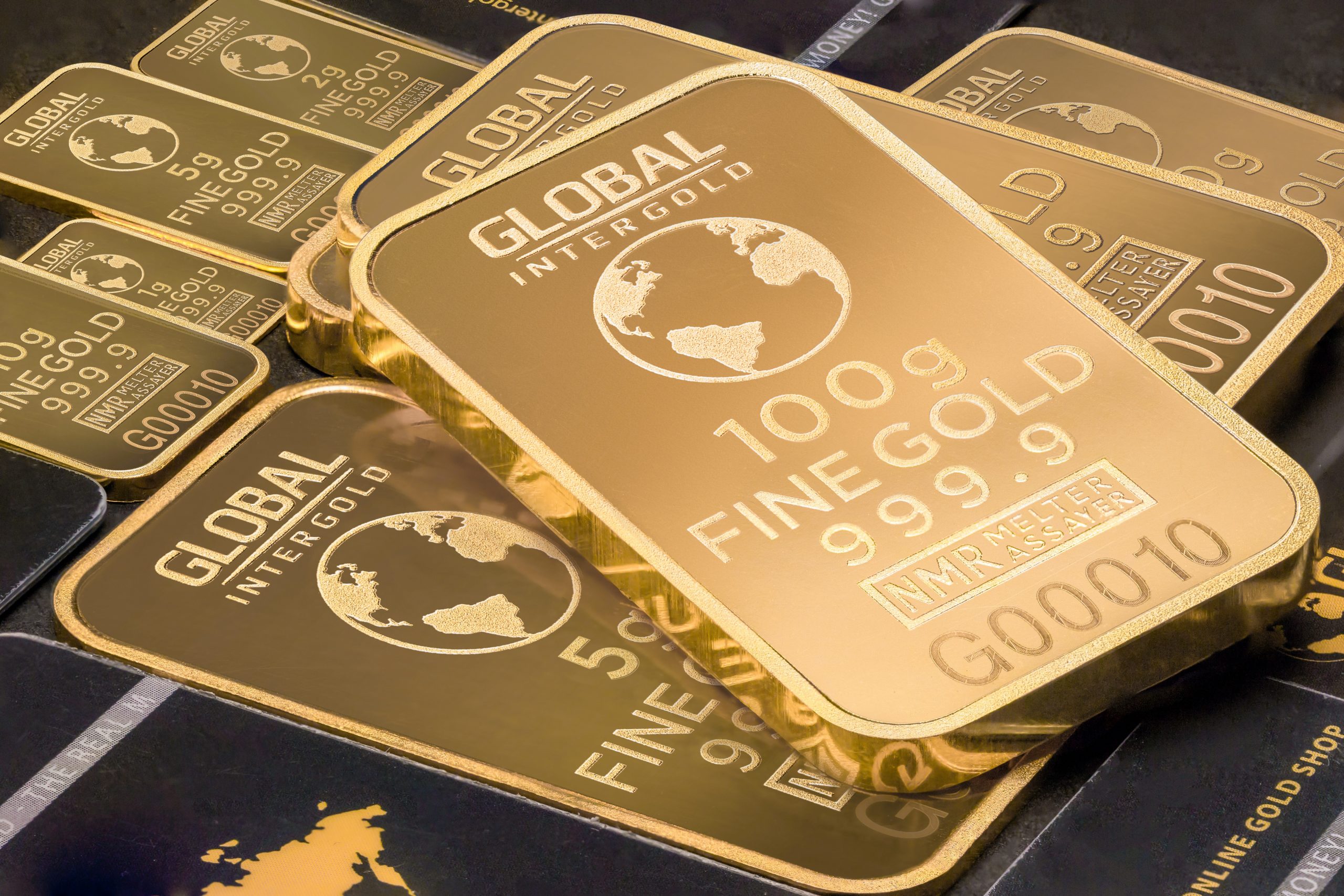Physical Gold vs. Gold ETFs (like $GLD) – Where Should You Invest?