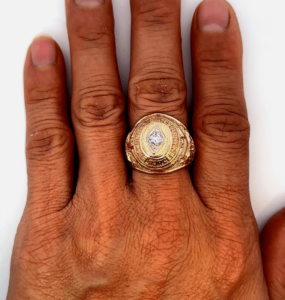 us army 10k gold ring on hand