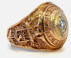 side view - field pilot 10k gold ring